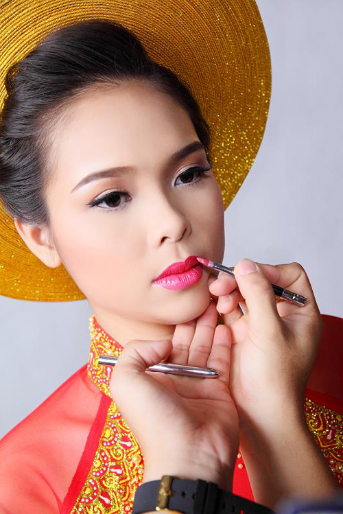 trang điểm áo dài cưới - hình minh họa 5