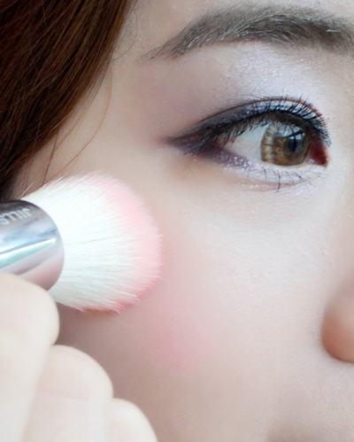 trang điểm tông tím - hình minh họa 11