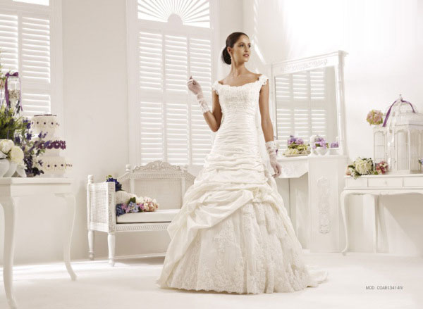 váy cưới satin