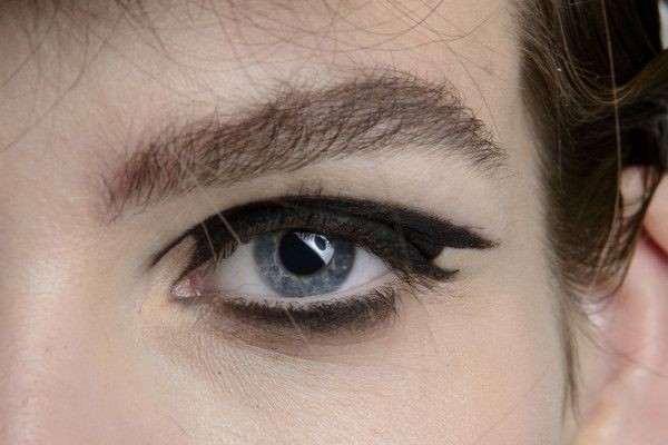 xu hướng kẻ eyeliner - hình minh họa 8