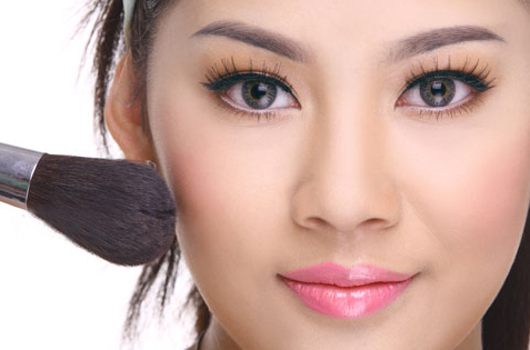 phong cách trang điểm thu hút - hình minh họa 5