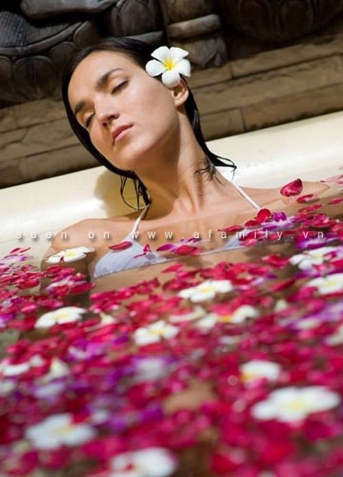 bí quyết tắm đúng cách phụ nữ - hình minh họa 2