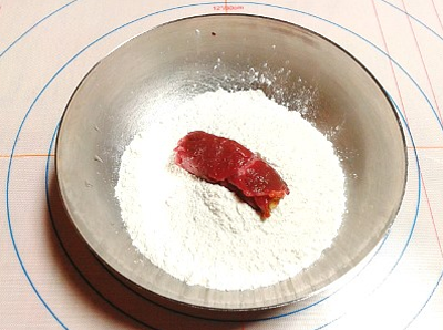 Bò cuốn phô mai chiên xù thơm lừng 4 Bò cuốn phô mai chiên xù thơm lừng 4
