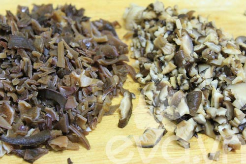khoai môn kẹp thịt chiên giòn - hình minh họa 2