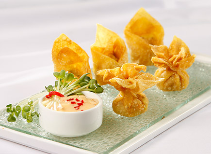 Hoành Thánh Cá Hồi Giòn Rụm