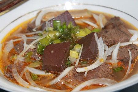 lợi ích sức khỏe tiết lợn