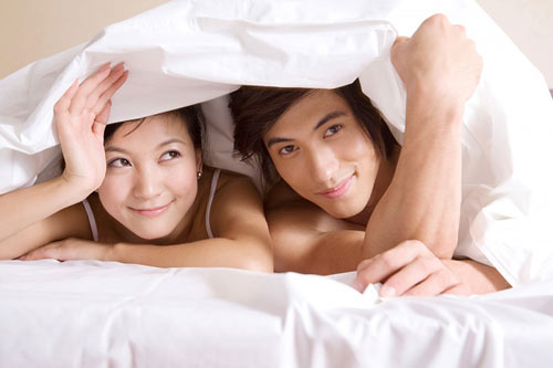 hạnh phúc chăn gối - hình minh họa 2