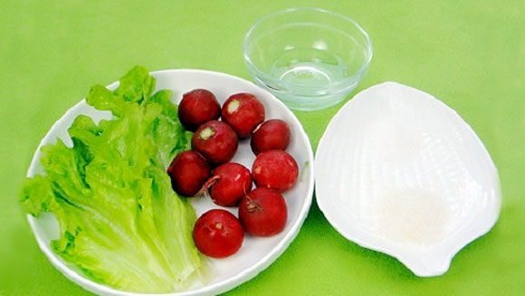 Chua chua ngòn ngọt củ cải đỏ ngâm dấm