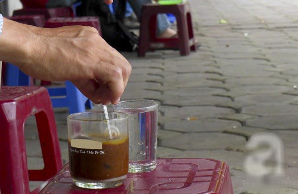Nét chậm rãi giữa lòng phố thị - hình minh họa 2