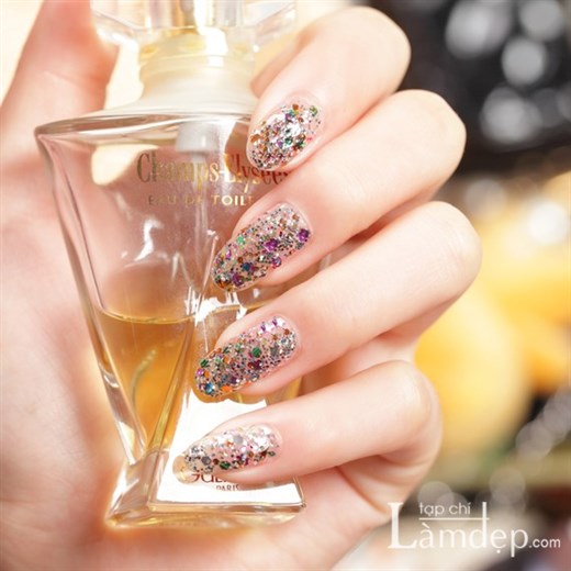 Sức Hút Tinh Tế Từ Mẫu Nail - hình minh họa 20