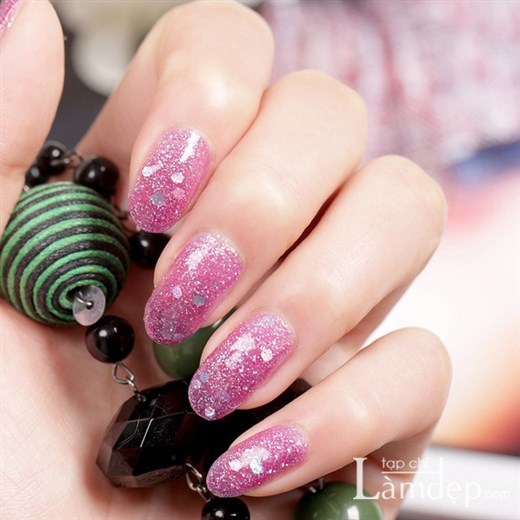 Sức Hút Tinh Tế Từ Mẫu Nail - hình minh họa 16