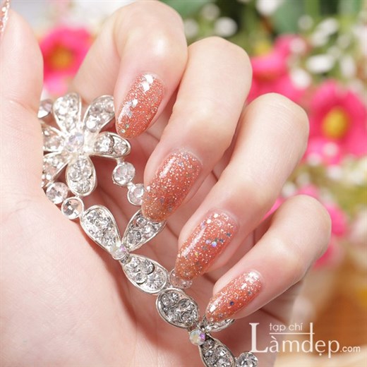 Sức Hút Tinh Tế Từ Mẫu Nail - hình minh họa 4