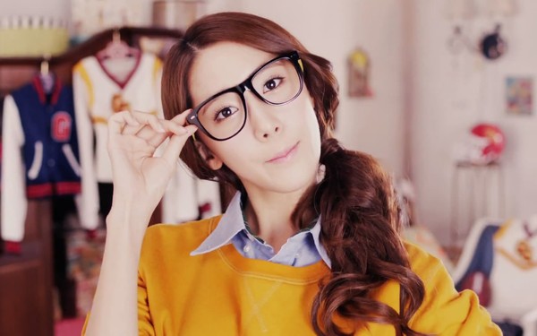 vết hằn kính mắt